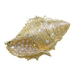 P0101 18KT Diamond Conch Brooch